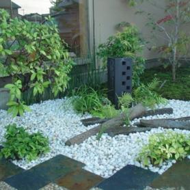 和の坪庭 和の坪庭