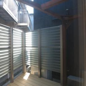 デッキでスペースを有効活用 デッキでスペースを有効活用