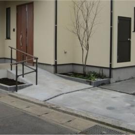 スロープのあるエクステリア スロープのあるエクステリア