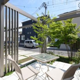 プラスGで囲われたモダンテラス プラスGで囲われたモダンテラス