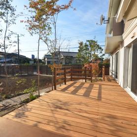 ご家族でBBQが出来るウッドデッキ ご家族でBBQが出来るウッドデッキ