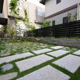 駐車場兼庭のリフォーム 駐車場兼庭のリフォーム