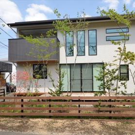 雑木の庭で過ごしやすい環境づくり 雑木の庭で過ごしやすい環境づくり