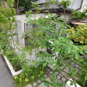 緑に囲まれたエクステリアリフォーム 緑に囲まれたエクステリアリフォーム