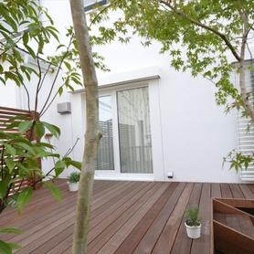 イタウバ材でウッドデッキ イタウバ材でウッドデッキ