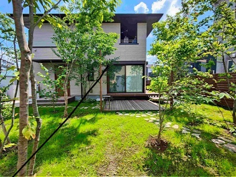 神奈川県厚木市 ガーデンリフォームでモリニワの木陰・木漏れ日の中お子さんも遊べる庭に K様邸