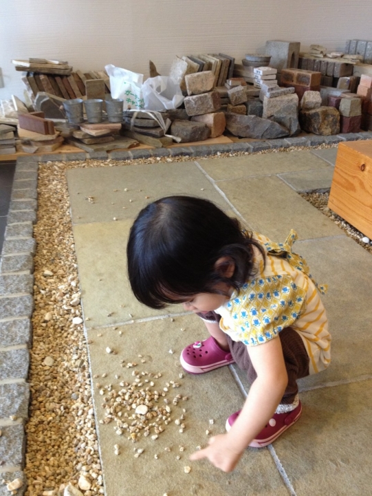 店長のお友達家族が遊びにきてくれました 神奈川県厚木市 外構 エクステリア 山採り雑木の庭 景色工房サフラン モリニワ