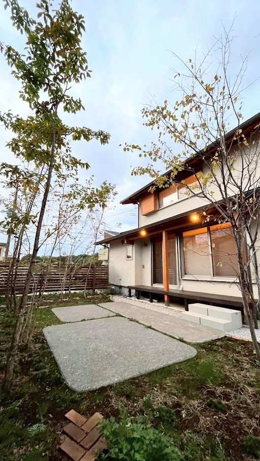 木陰・木漏れ日のある庭に 木陰・木漏れ日のある庭に